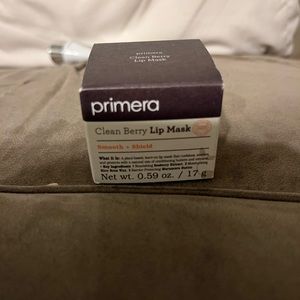 Primers Clean Berry lip mask new